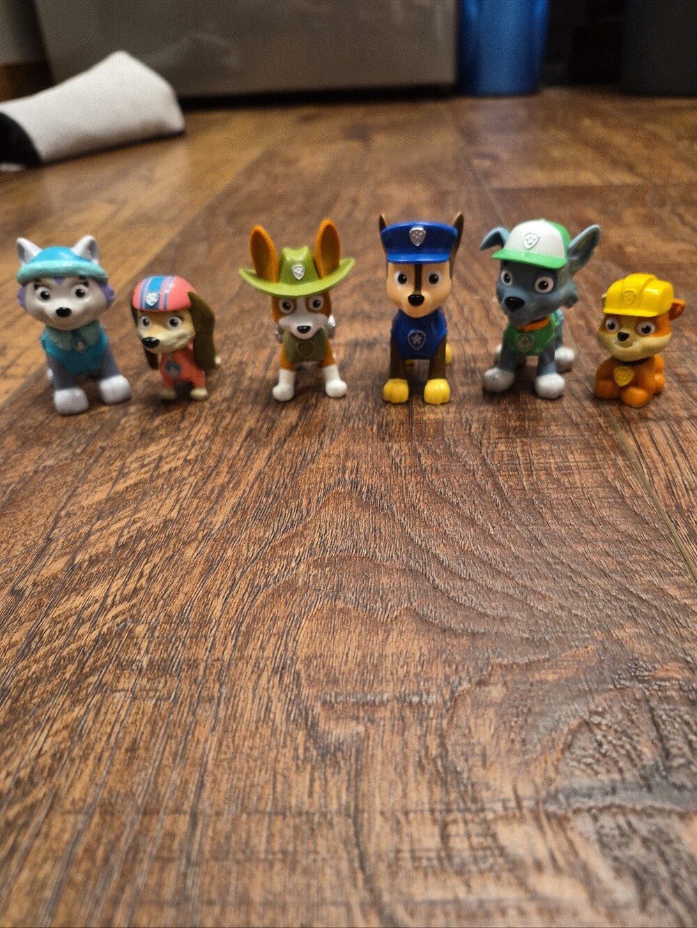 Paw Patrol Spin Master Mini Action Figures Lot Of Six Around 2.5" Tall